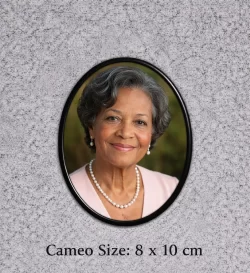 Oval Cameo – 8 × 10 cm [C810]