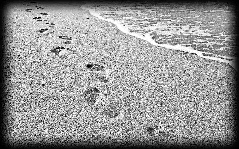 Footprints in the Sand Memorial Artwork [ART-5003]